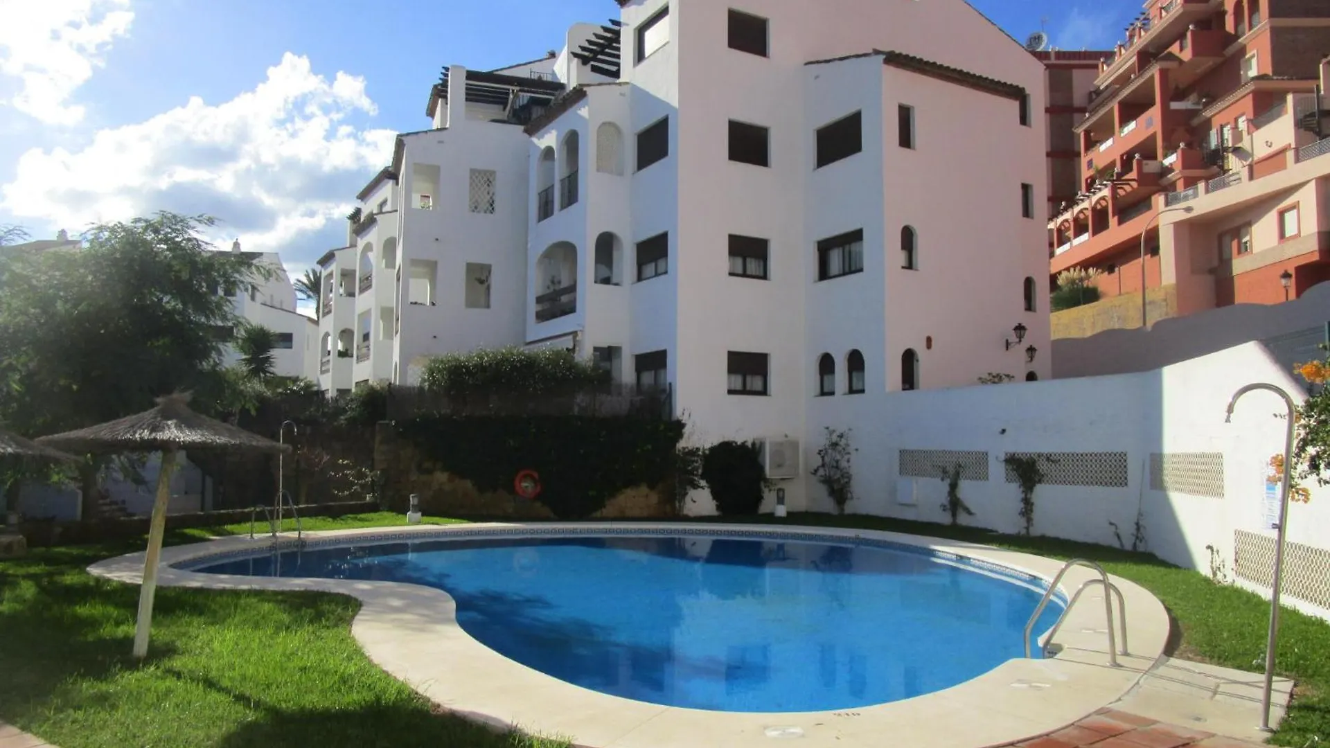 2155-Nice Groundfloor With Pool View Manilva